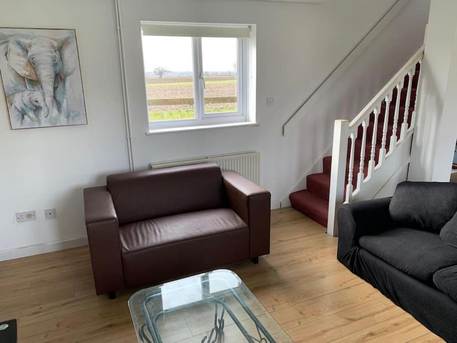 1 Bedroom Annex, Private Bathroom, Peaceful Area Claypits Esterno foto