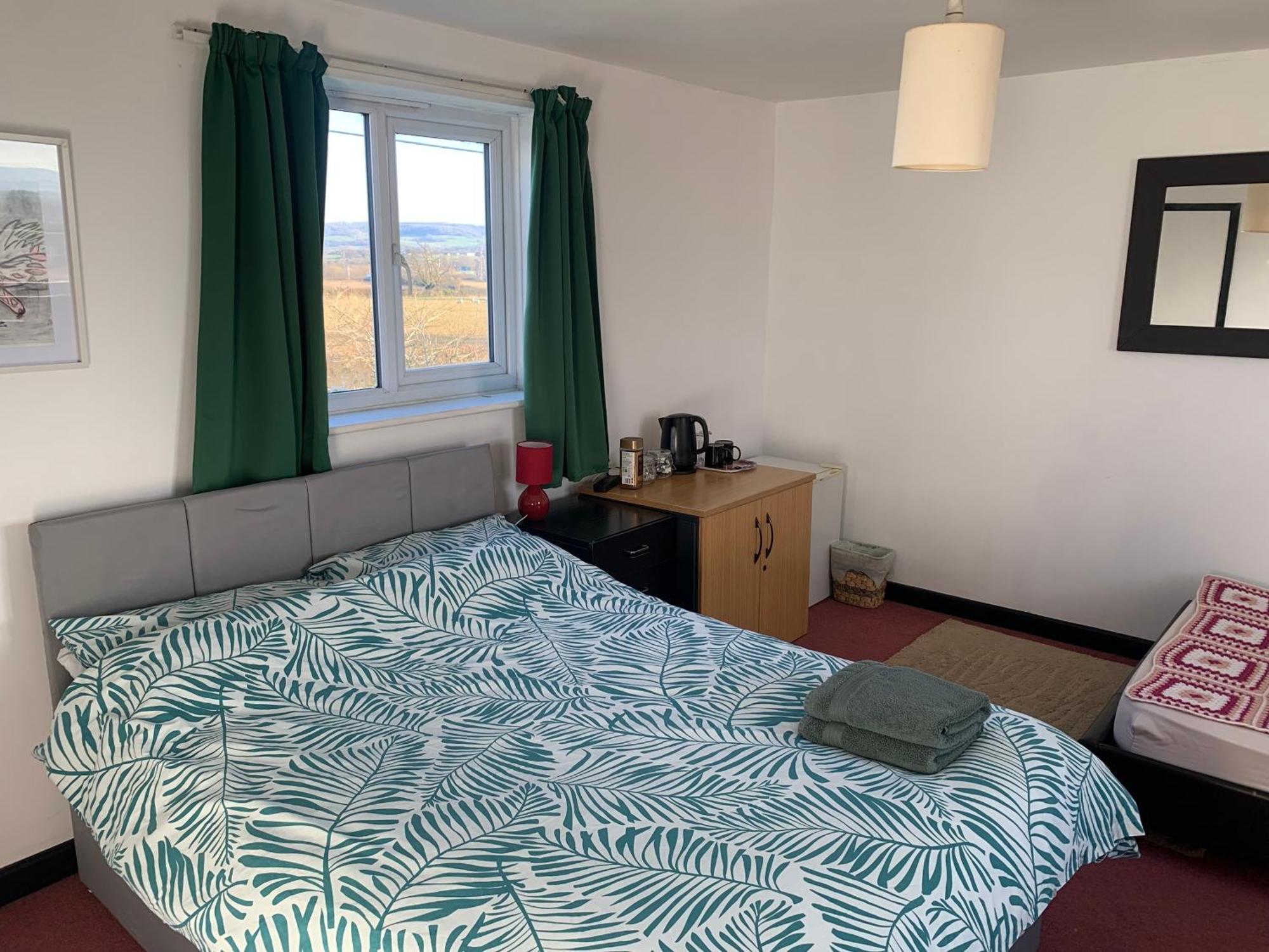 1 Bedroom Annex, Private Bathroom, Peaceful Area Claypits Esterno foto